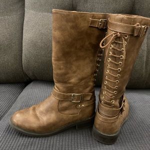 Girls boots